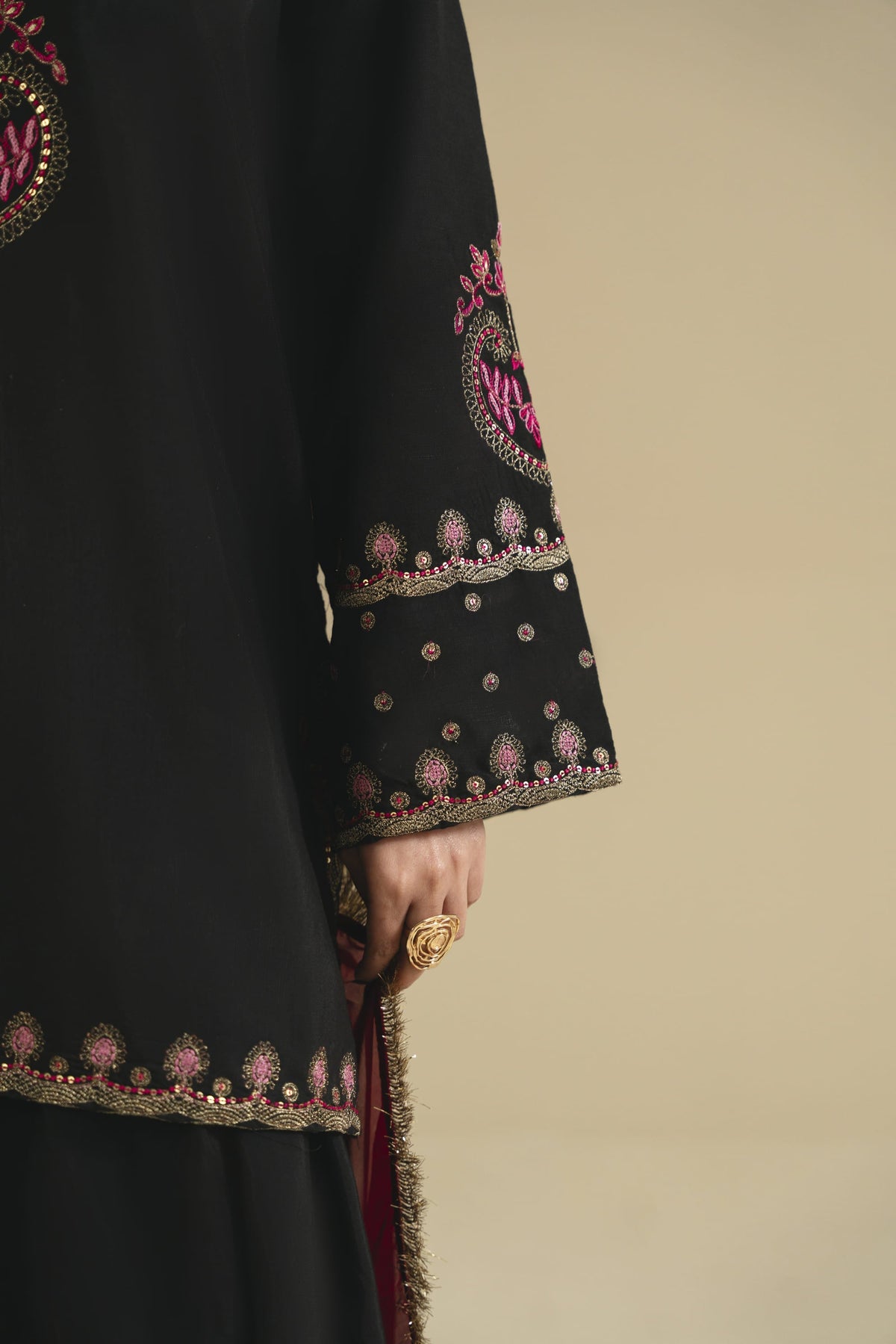 How to Style Raw Silk for Every Season: A Pakistani Fashion Guide by FAHA